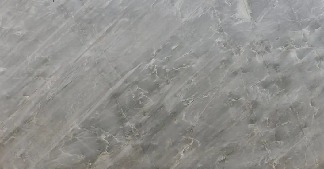 אזמרלדה לדר