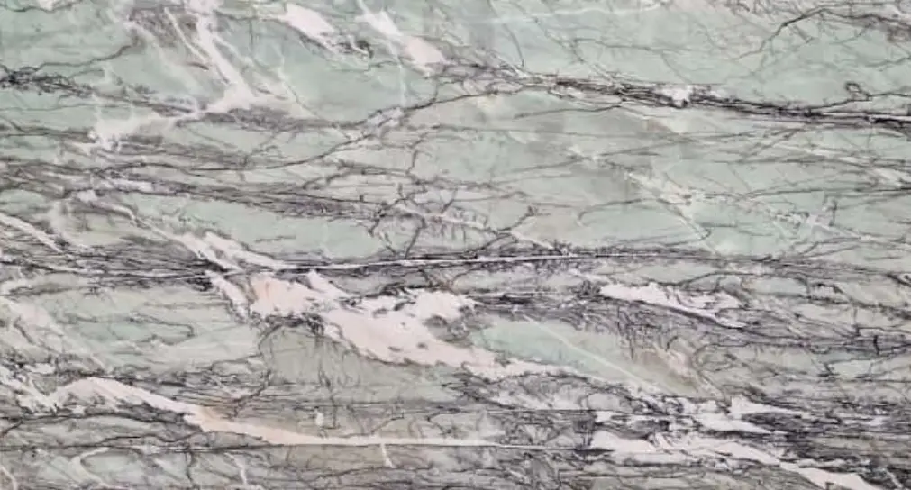 טיפאני גרין מבריק